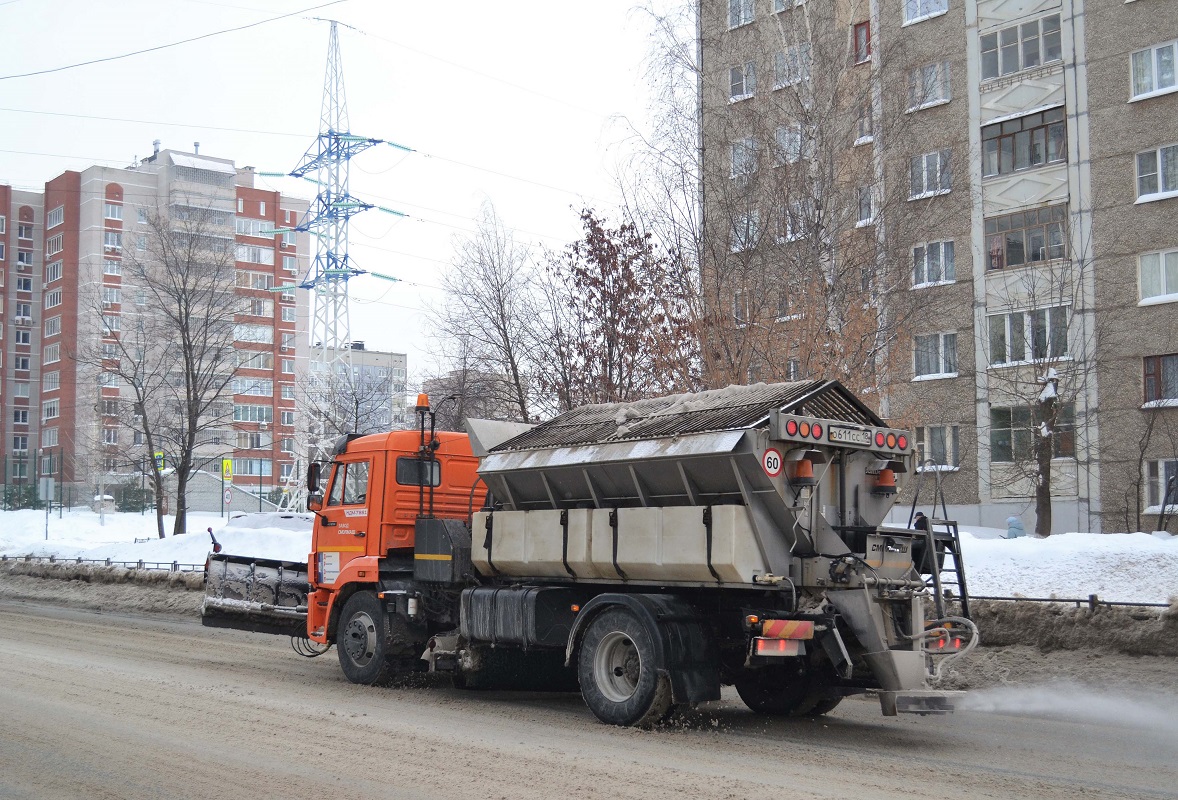 Удмуртия, № О 611 СС 18 — КамАЗ-43253-R4(28)