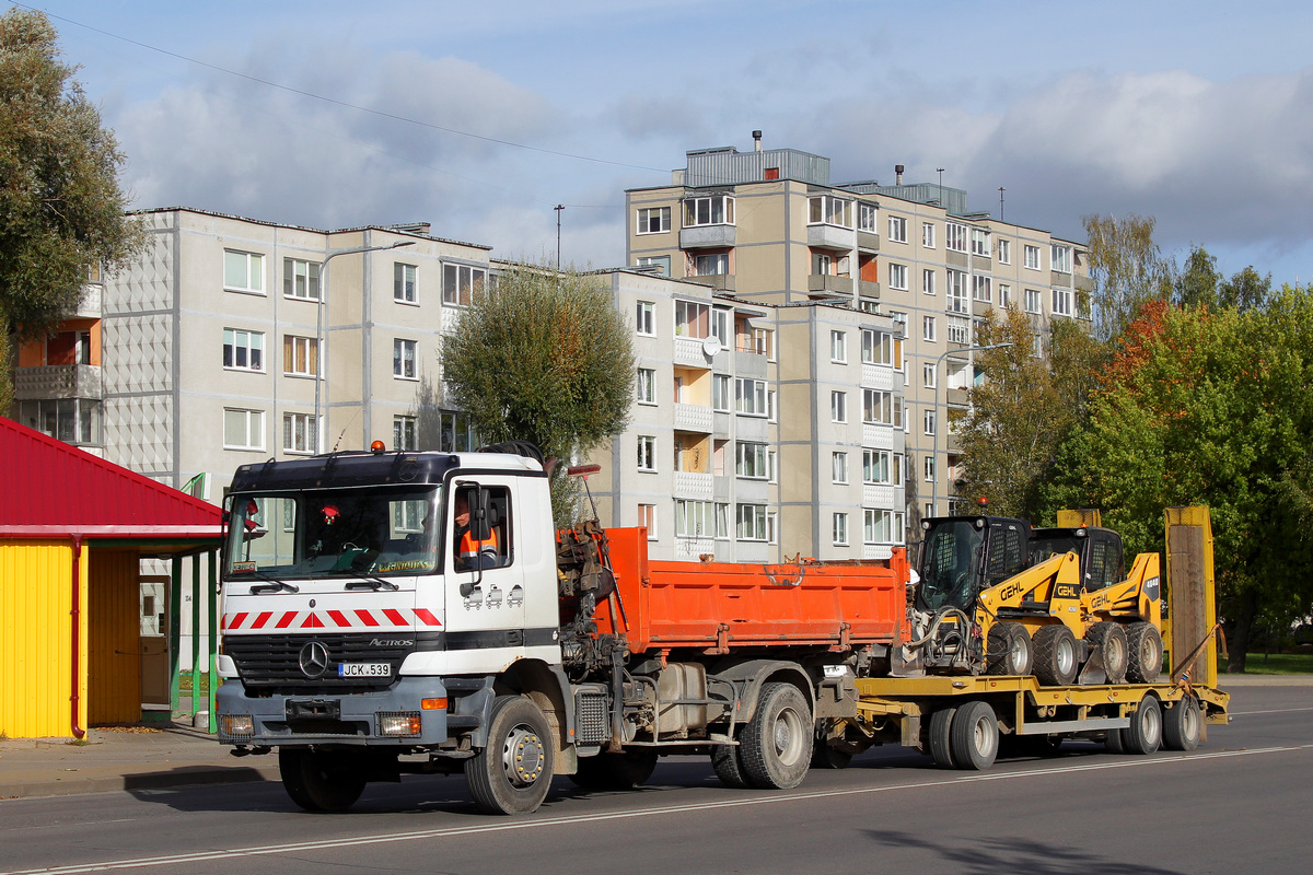 Литва, № JCK 539 — Mercedes-Benz Actros ('1997); Литва — Спецтехника с нечитаемыми на фото номерами