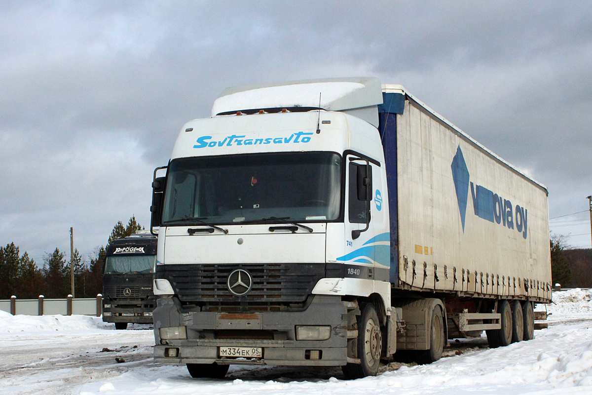 Дагестан, № М 334 ЕК 05 — Mercedes-Benz Actros ('1997) 1840