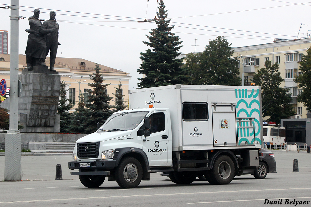 Свердловская область, № М 165 ВК 196 — ГАЗ-C41R13