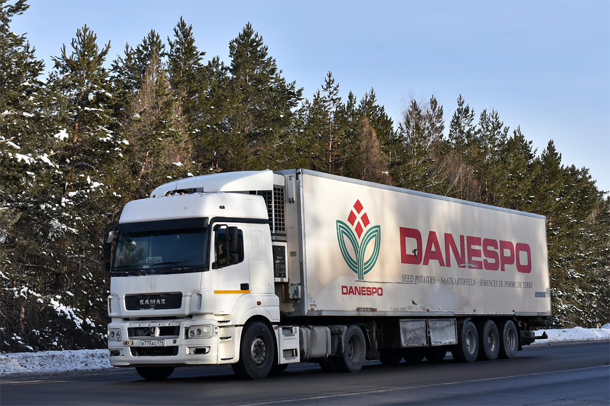 Челябинская область, № В 775 АС 774 — КамАЗ-5490-T5(68)