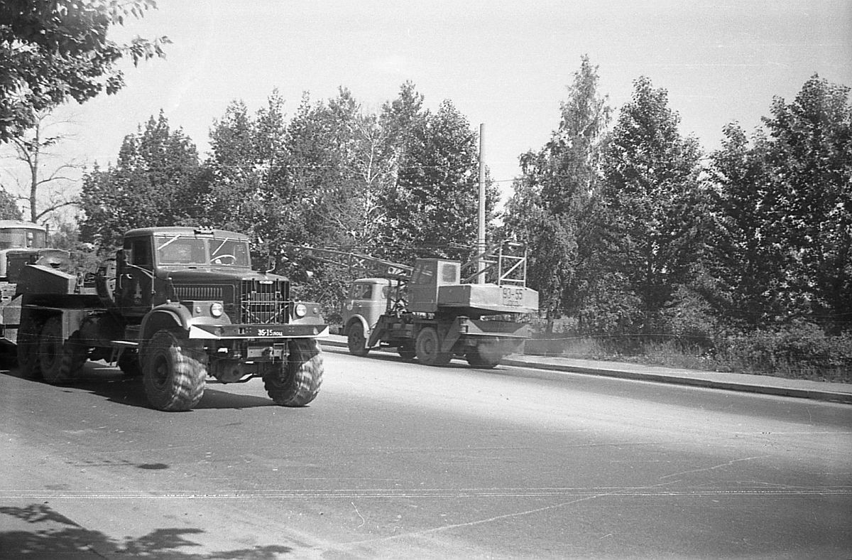 Санкт-Петербург, № 35-15 ЛОЦ — КрАЗ-255В; Исторические фотографии (до 2000 года) (Санкт-Петербург)