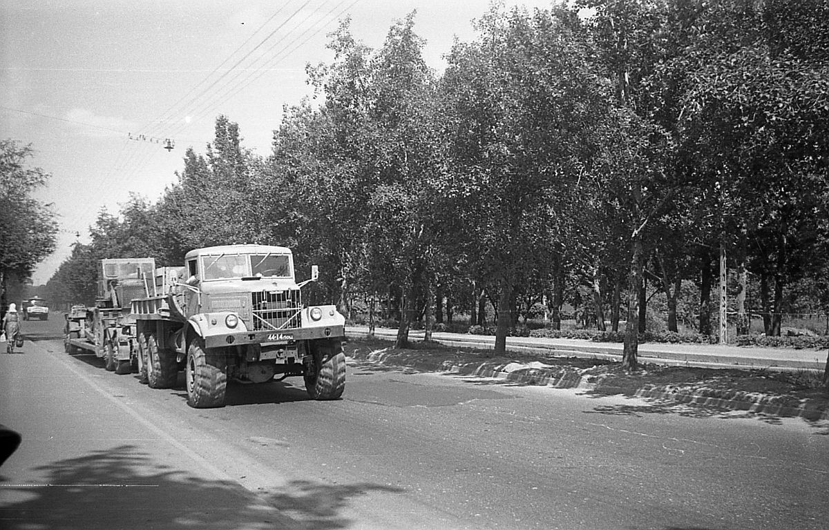 Санкт-Петербург, № 44-14 ЛОЦ — КрАЗ-255 (общая модель); Исторические фотографии (до 2000 года) (Санкт-Петербург)