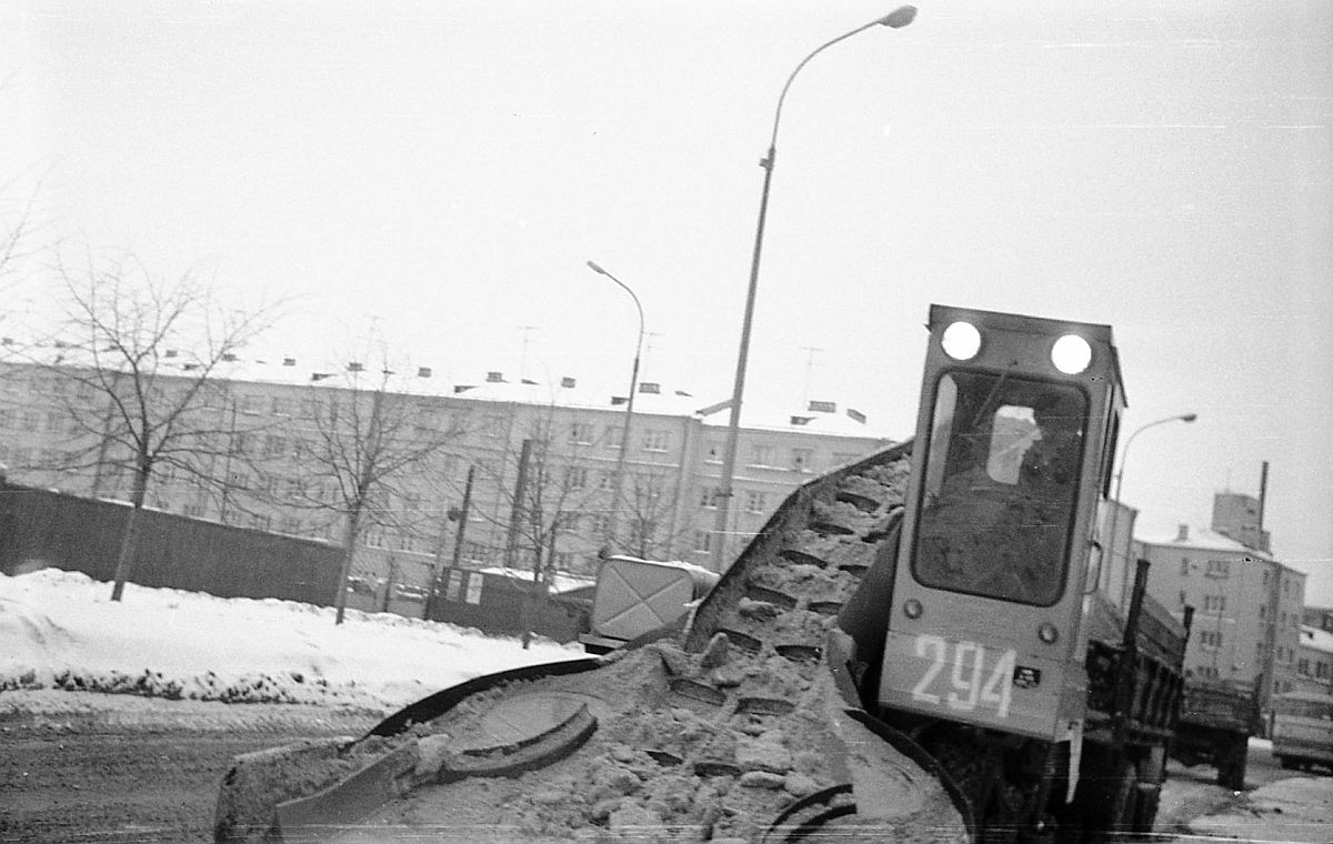 Санкт-Петербург, № 294 — Амкодор (общая модель); Исторические фотографии (до 2000 года) (Санкт-Петербург)