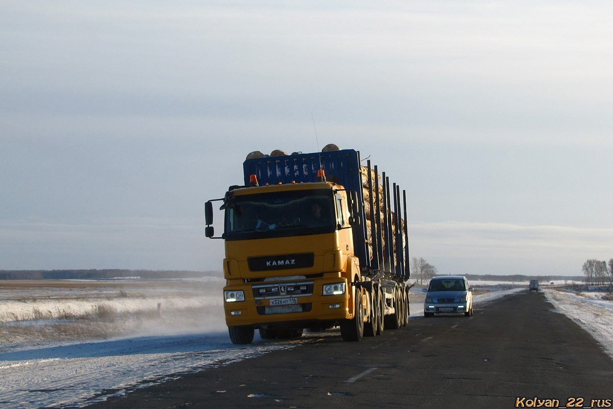 Алтайский край, № Х 326 НТ 116 — КамАЗ-65206-S5(87)