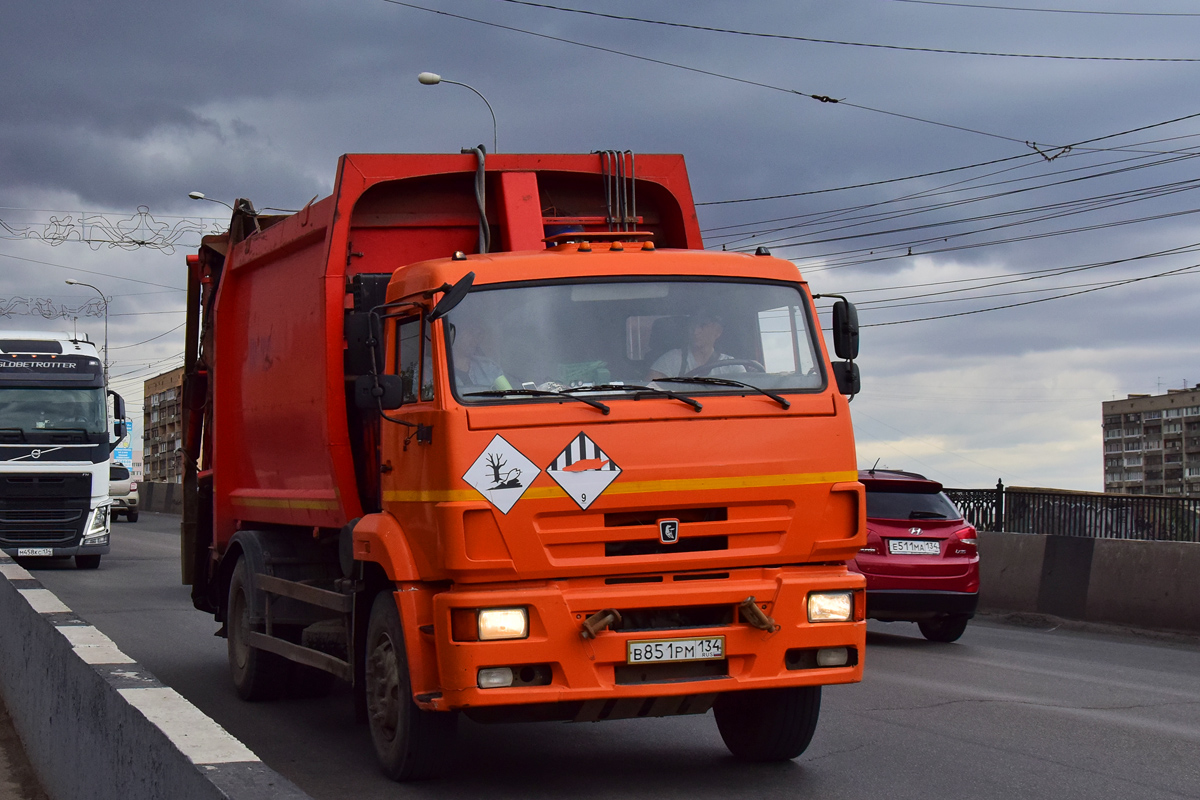 Волгоградская область, № В 851 РМ 134 — КамАЗ-53605-L4(19)