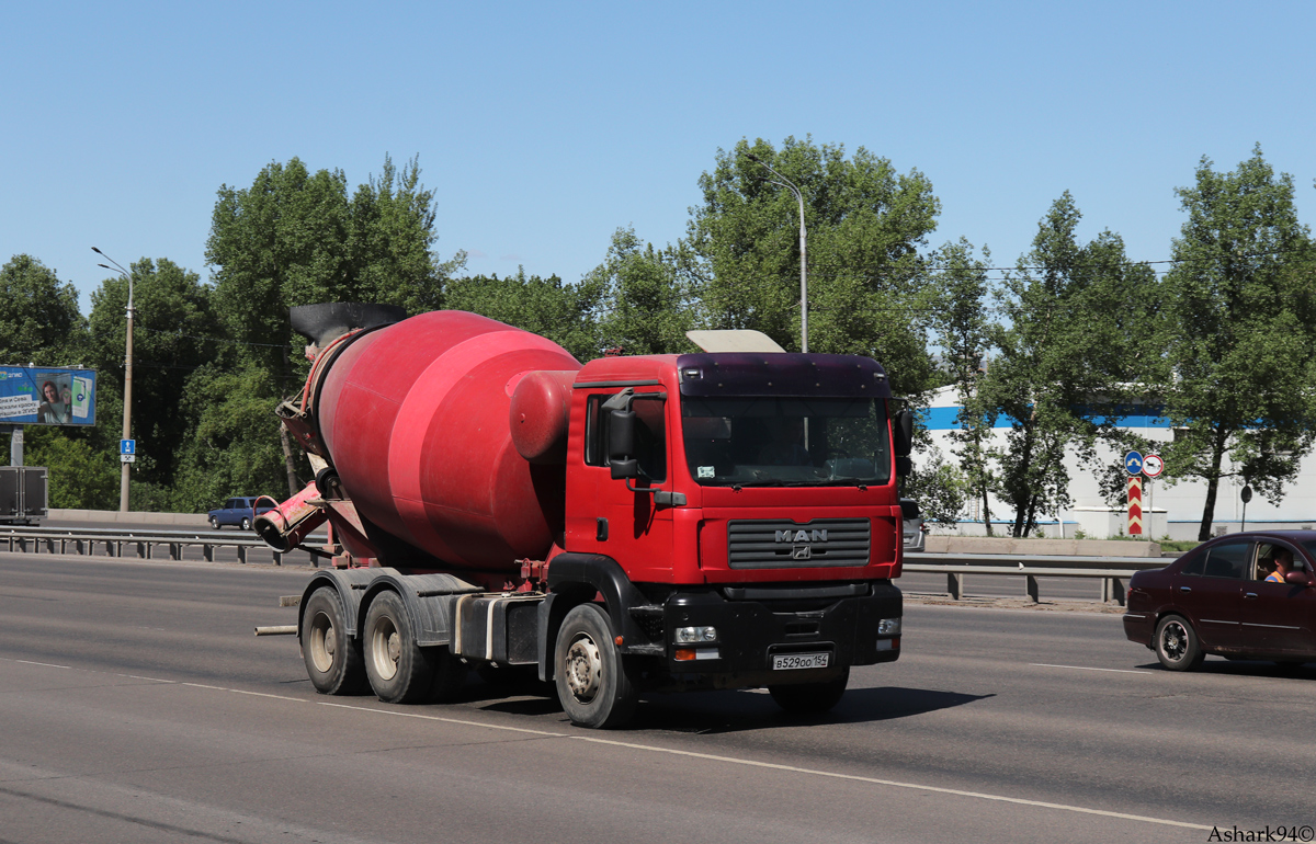 Красноярский край, № В 529 ОО 154 — MAN TGA 33.350
