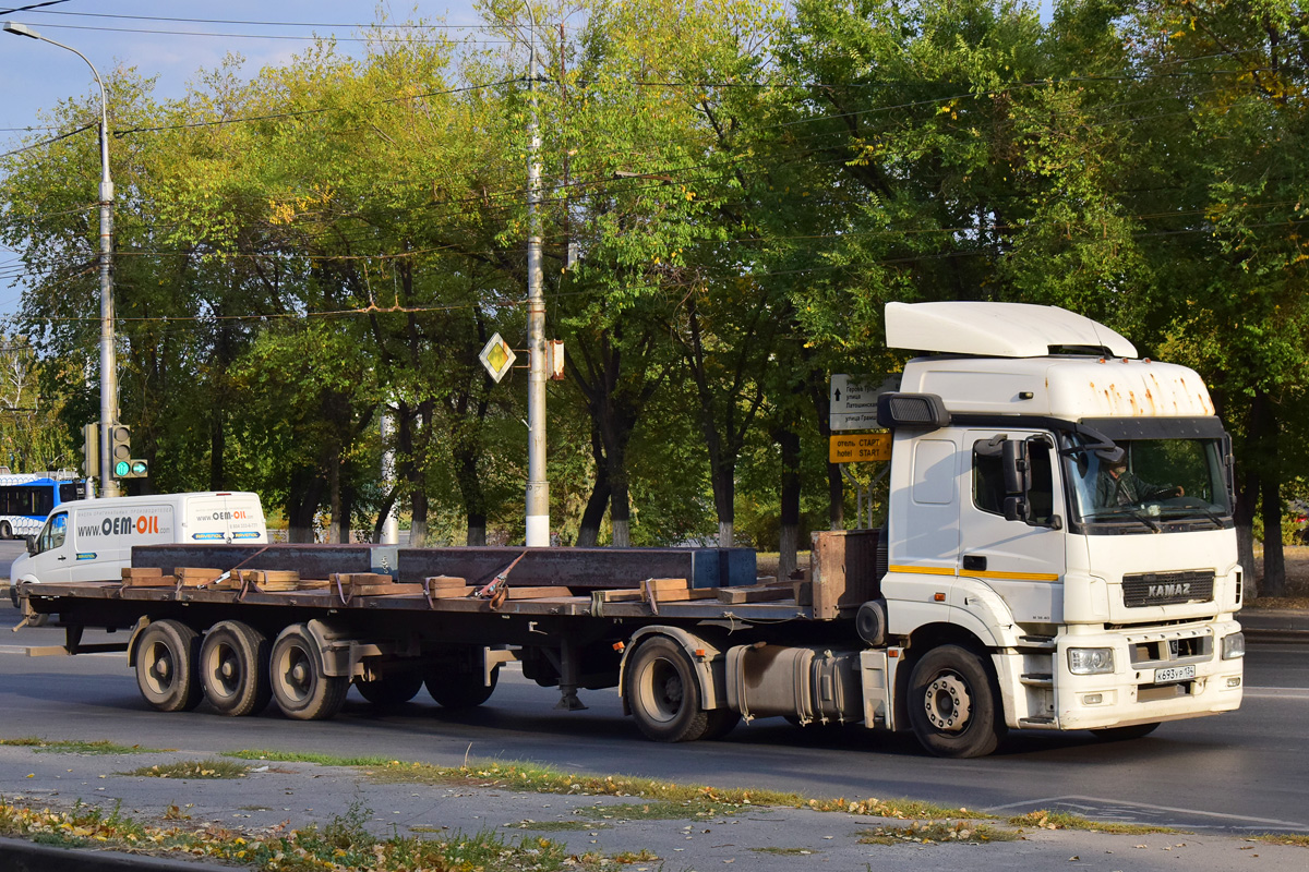 Волгоградская область, № К 693 УР 134 — КамАЗ-5490-S5(87)