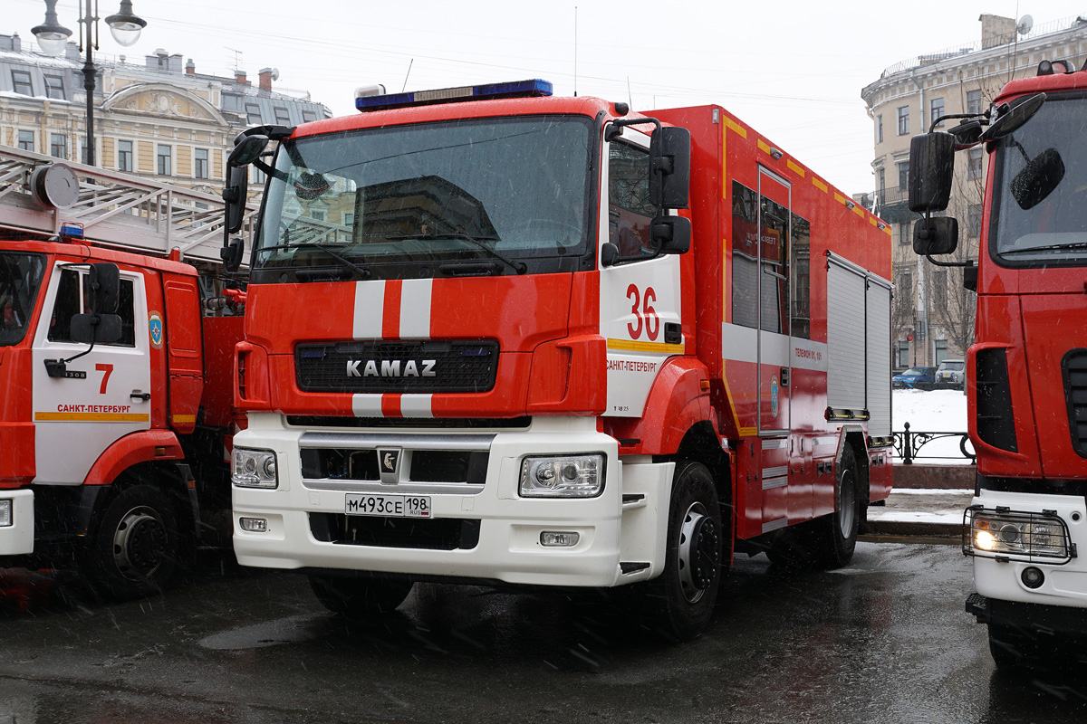 Санкт-Петербург, № М 493 СЕ 198 — КамАЗ-5325-G5(69)