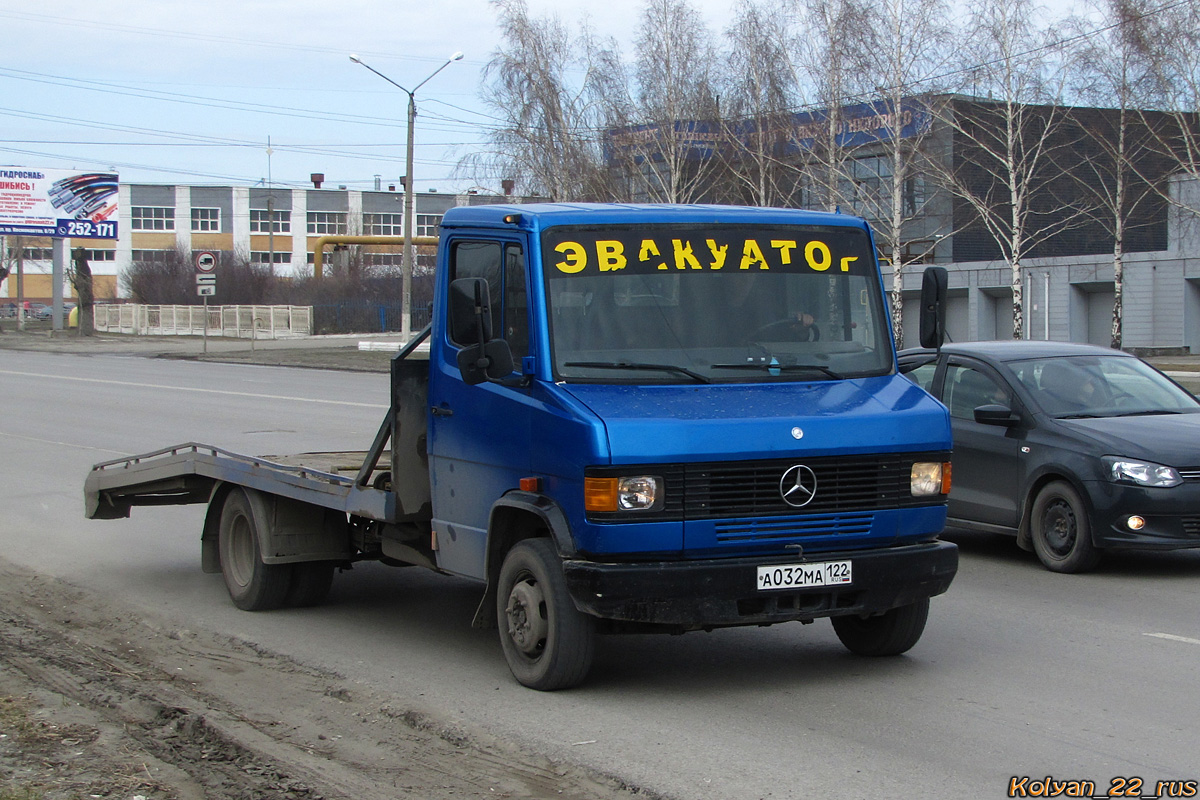 Алтайский край, № А 032 МА 122 — Mercedes-Benz T2 ('1986) 711