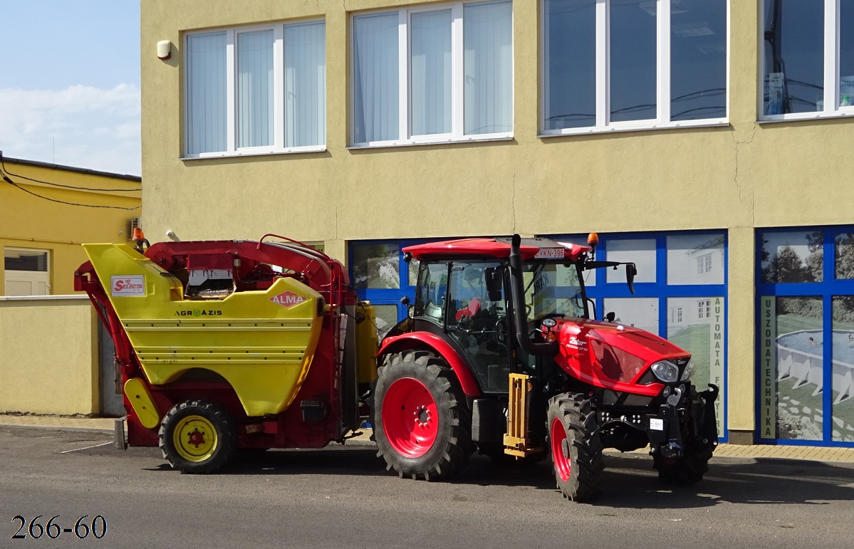Венгрия, № YKN-396 — Zetor Proxima (общая модель); Венгрия — Сбор винограда в Венгрии; Прицепы сельскохозяйственные — Комбайны прицепные (общая)