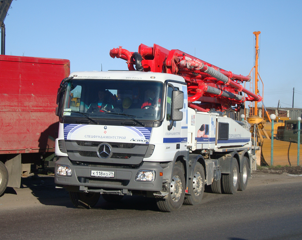 Архангельская область, № К 118 КО 29 — Mercedes-Benz Actros ('2009)