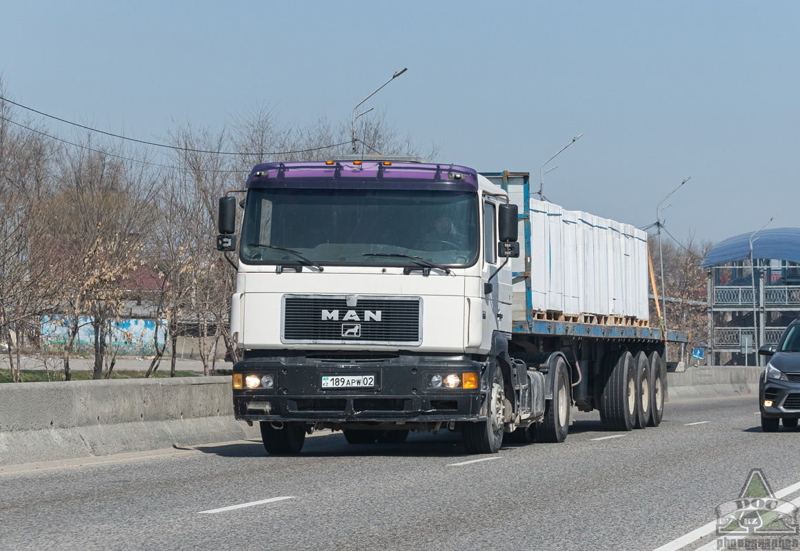 Алматы, № 189 APW 02 — MAN F2000 19.403