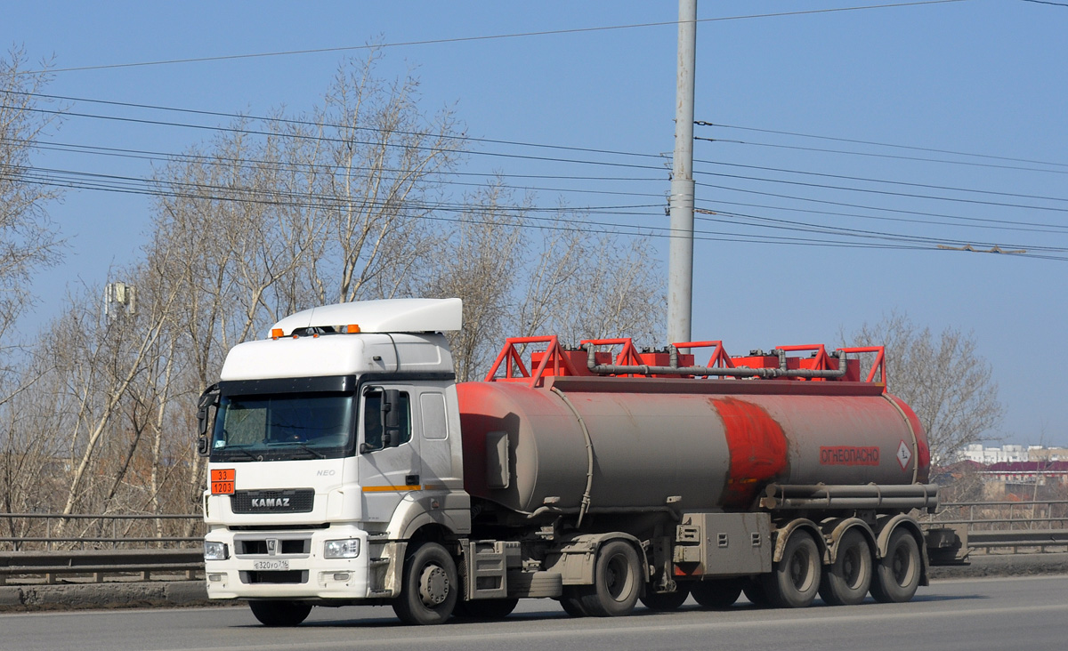 Татарстан, № Е 320 УО 716 — КамАЗ-5490-S5(87)