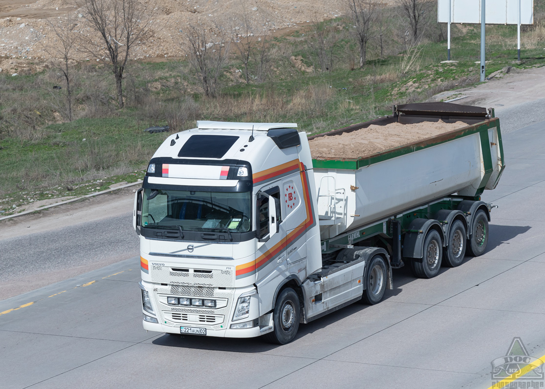 Алматы, № 221 AUN 02 — Volvo ('2012) FH.500