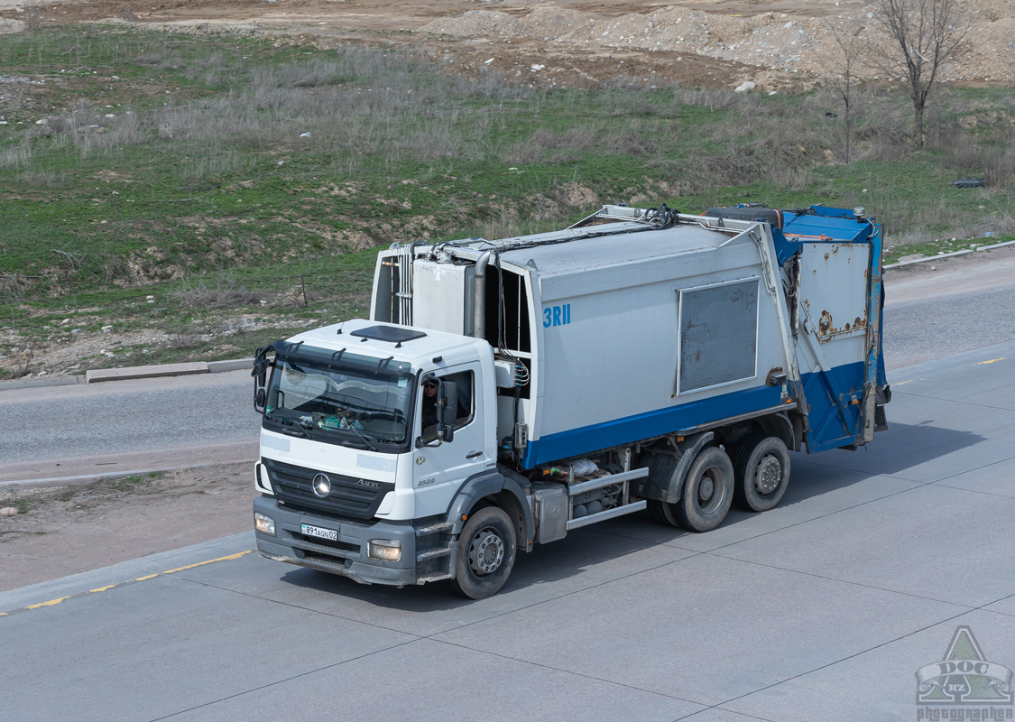 Алматы, № 891 AGN 02 — Mercedes-Benz Axor (общ.м)