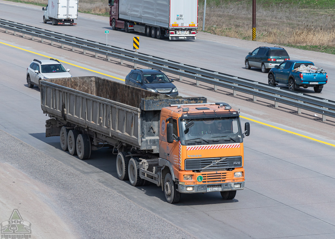 Алматы, № 105 BVZ 02 — Volvo ('1993) FH12.460