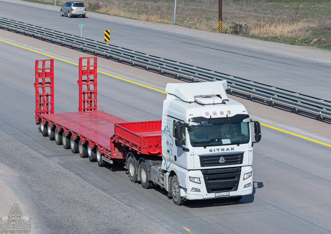 Алматы, № 372 AZT 02 — Sitrak C7H ZZ4256