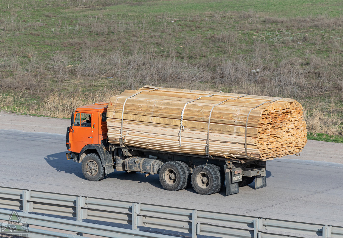 Алматинская область, № 676 AOW 05 — КамАЗ-5320