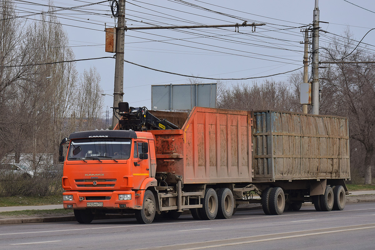 Волгоградская область, № Р 925 МВ 797 — КамАЗ-65115-A5(48)