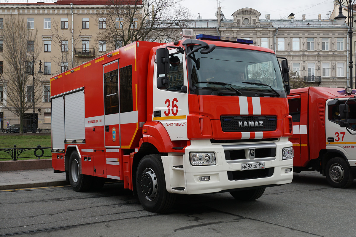 Санкт-Петербург, № М 493 СЕ 198 — КамАЗ-5325-G5(69)