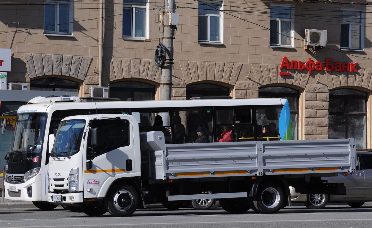 Омская область, № Х 611 КС 55 — Isuzu Rus (общая модель)