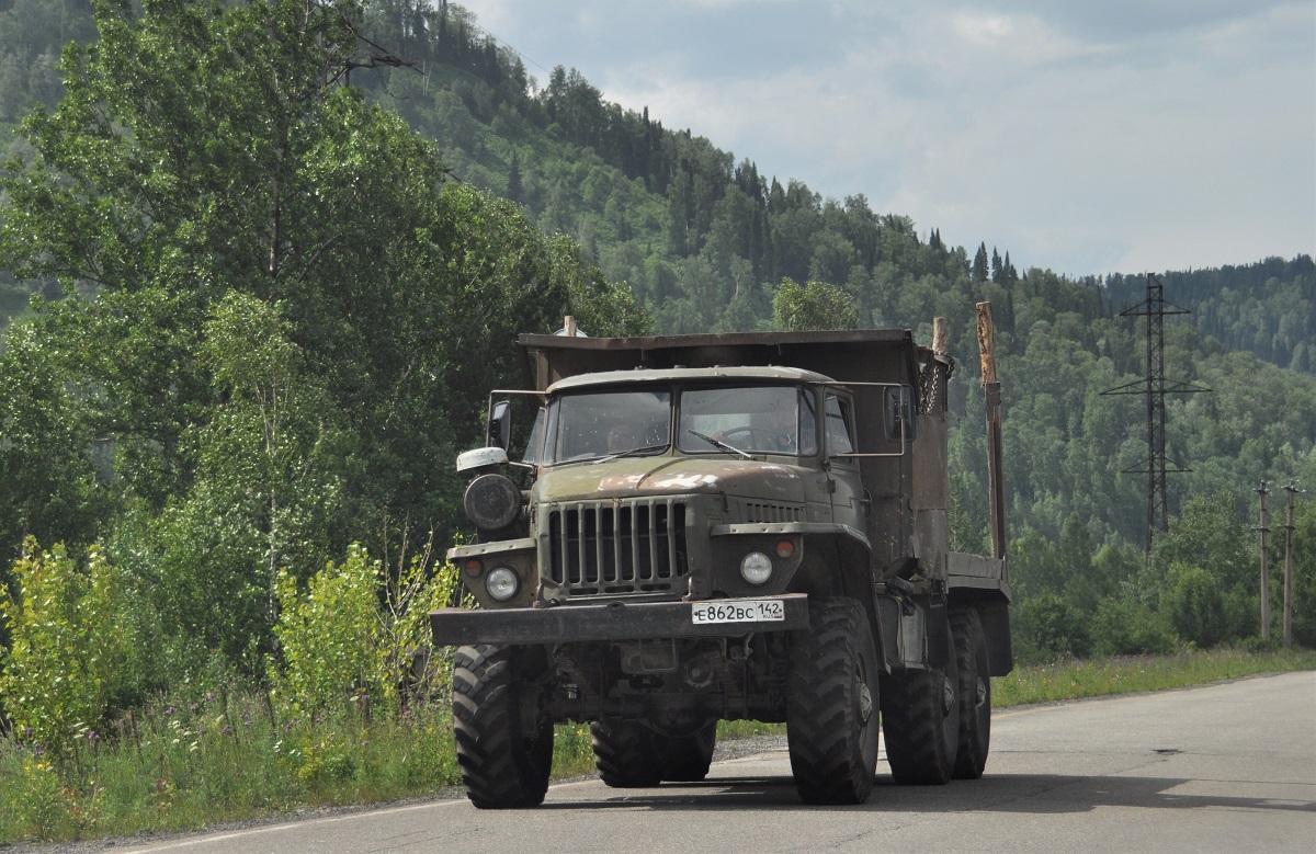 Кемеровская область, № Е 862 ВС 142 — Урал-375 (общая модель)