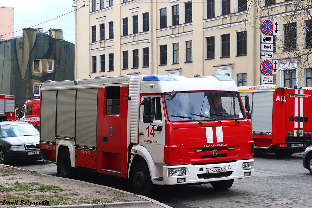 Санкт-Петербург, № В 182 КС 178 — КамАЗ-4308-H3(99)