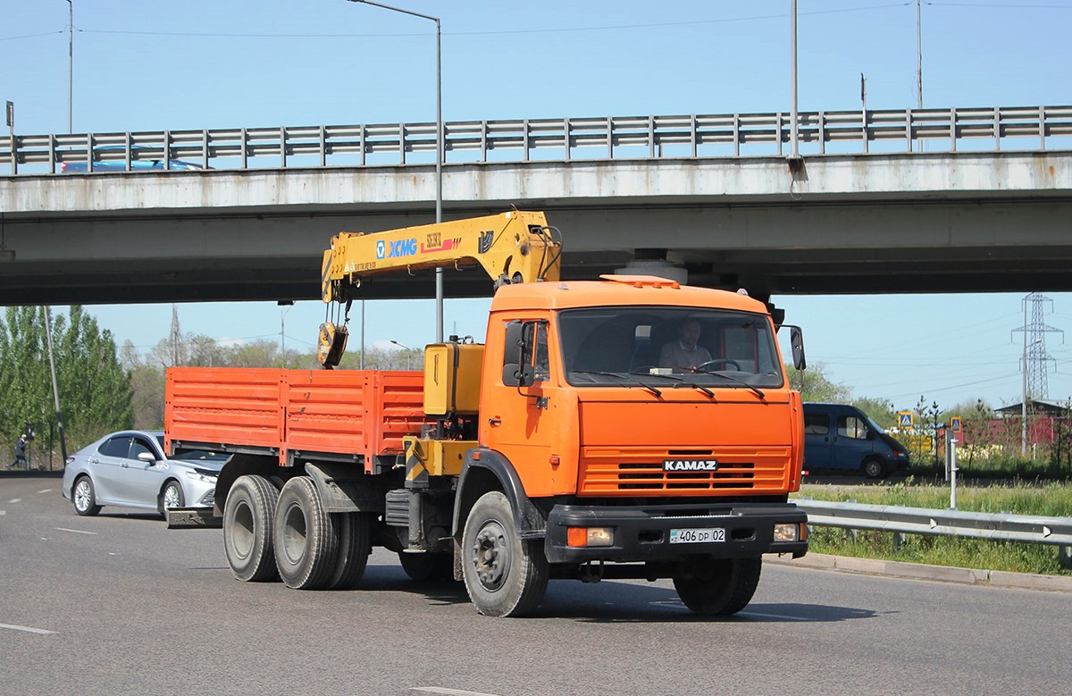 Алматы, № 406 DP 02 — КамАЗ-65115-30