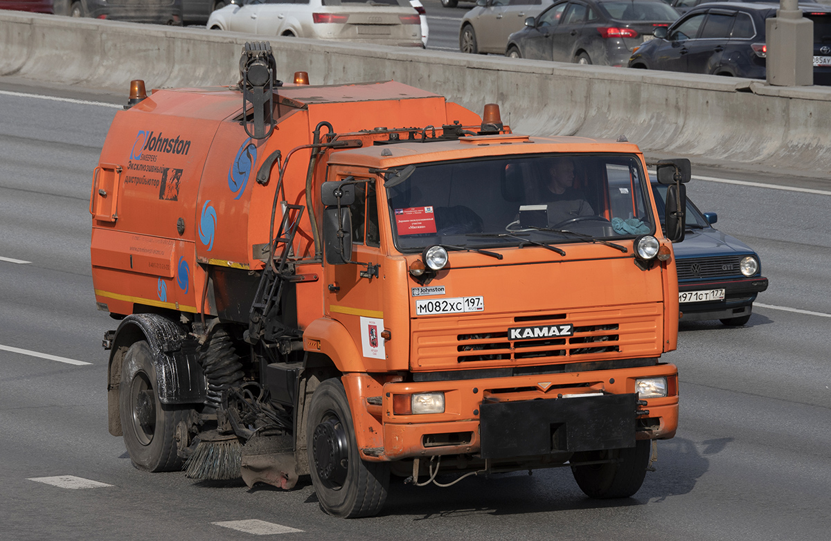 Москва, № М 082 ХС 197 — КамАЗ-53605-D3(97)