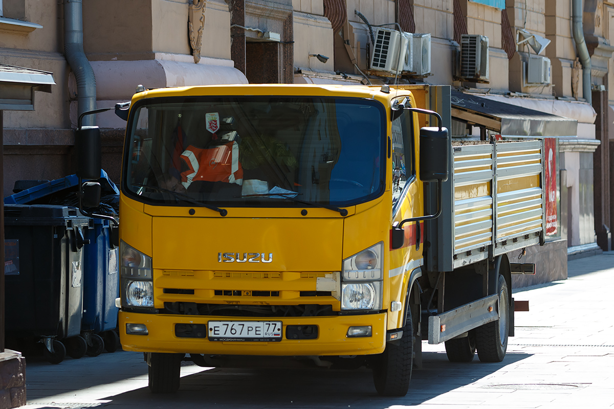 Москва, № Е 767 РЕ 77 — Isuzu NPR75 [Z7X]