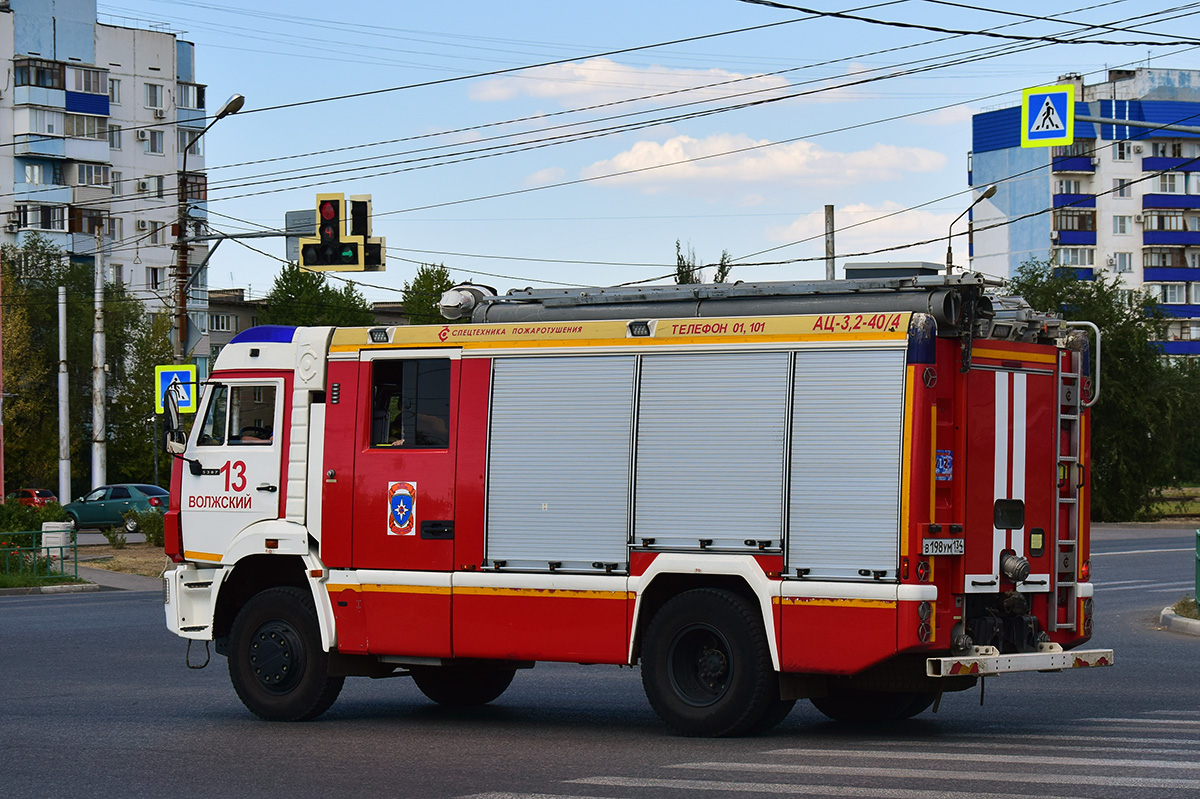 Волгоградская область, № В 198 УМ 134 — КамАЗ-5387-RF(08) [53870F-R]