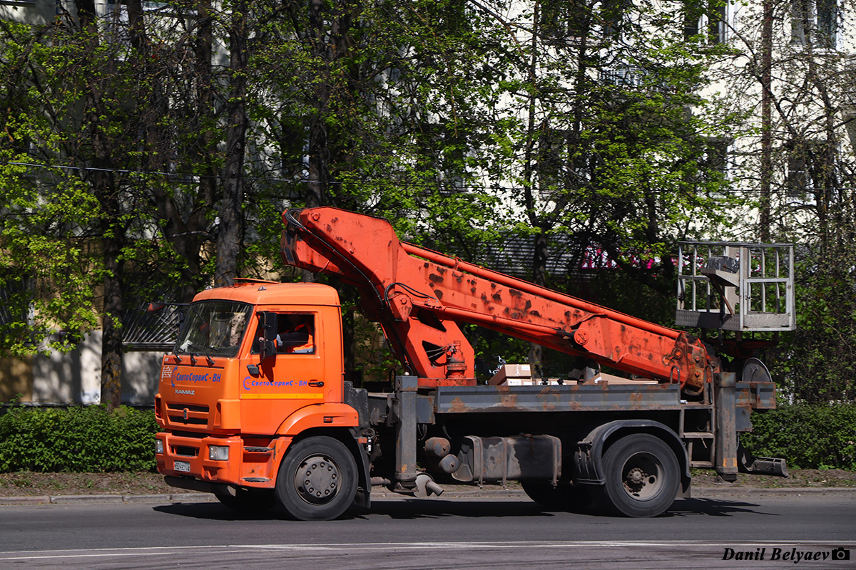 Новгородская область, № К 824 ВО 777 — КамАЗ-43253-R4(28)