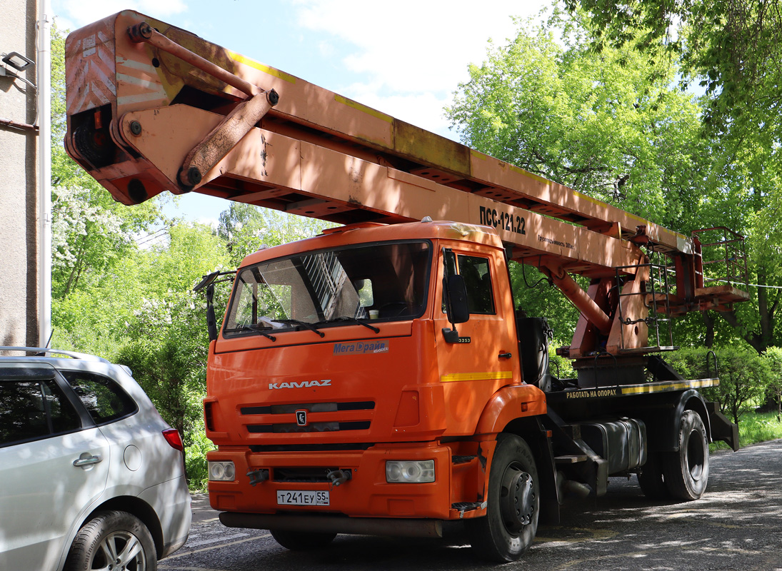 Омская область, № Т 241 ЕУ 55 — КамАЗ-43253-R4(28)
