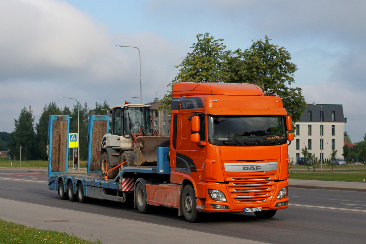 Литва, № MFK 057 — DAF XF Euro6 FT; Литва — Спецтехника с нечитаемыми на фото номерами