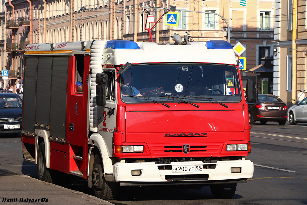 Санкт-Петербург, № В 200 УР 98 — КамАЗ-4308-H3(99)