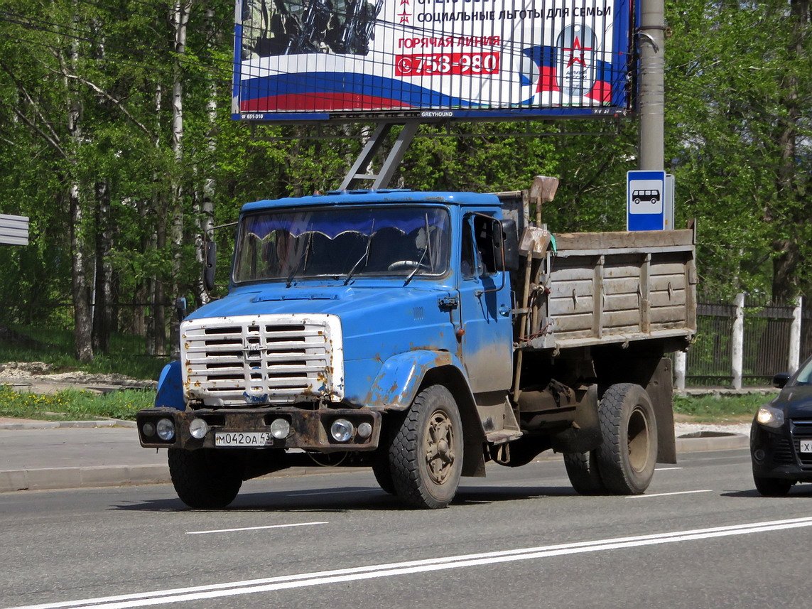 Кировская область, № М 042 ОА 43 — ЗИЛ-494560