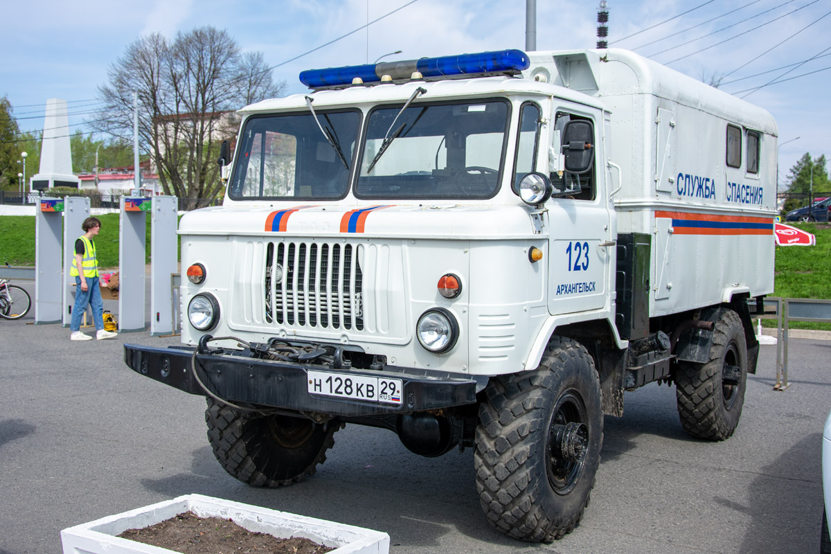 Архангельская область, № 123 — ГАЗ-66-15