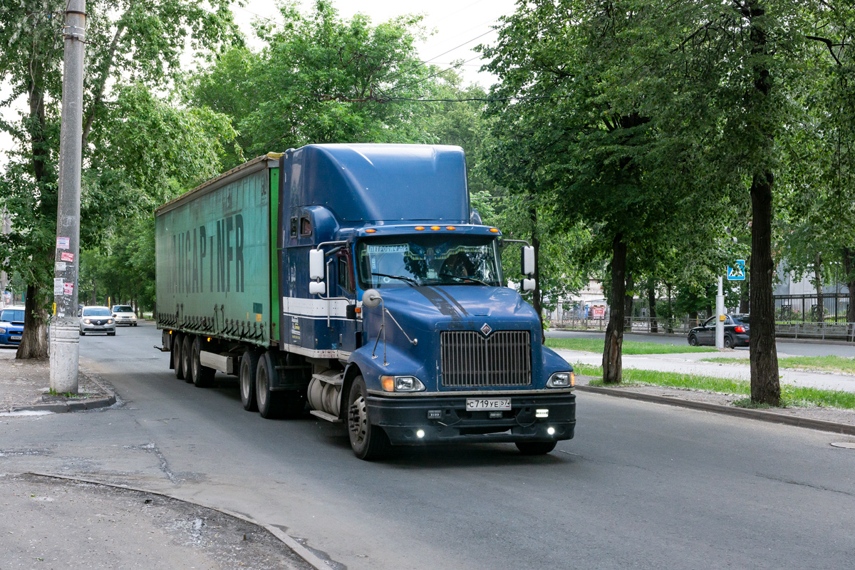 Орловская область, № С 719 УЕ 57 — International 9400