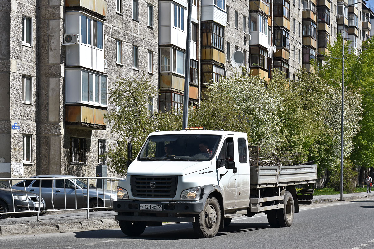 Тюменская область, № У 121 НО 72 — ГАЗ-C42R33