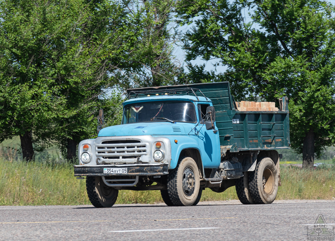 Алматинская область, № 354 AVT 05 — ЗИЛ-495810