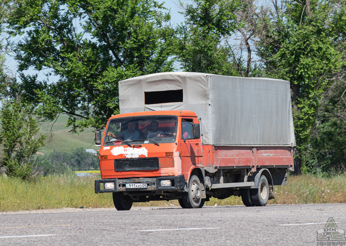 Алматинская область, № 911 AXD 05 — VW-MAN G90