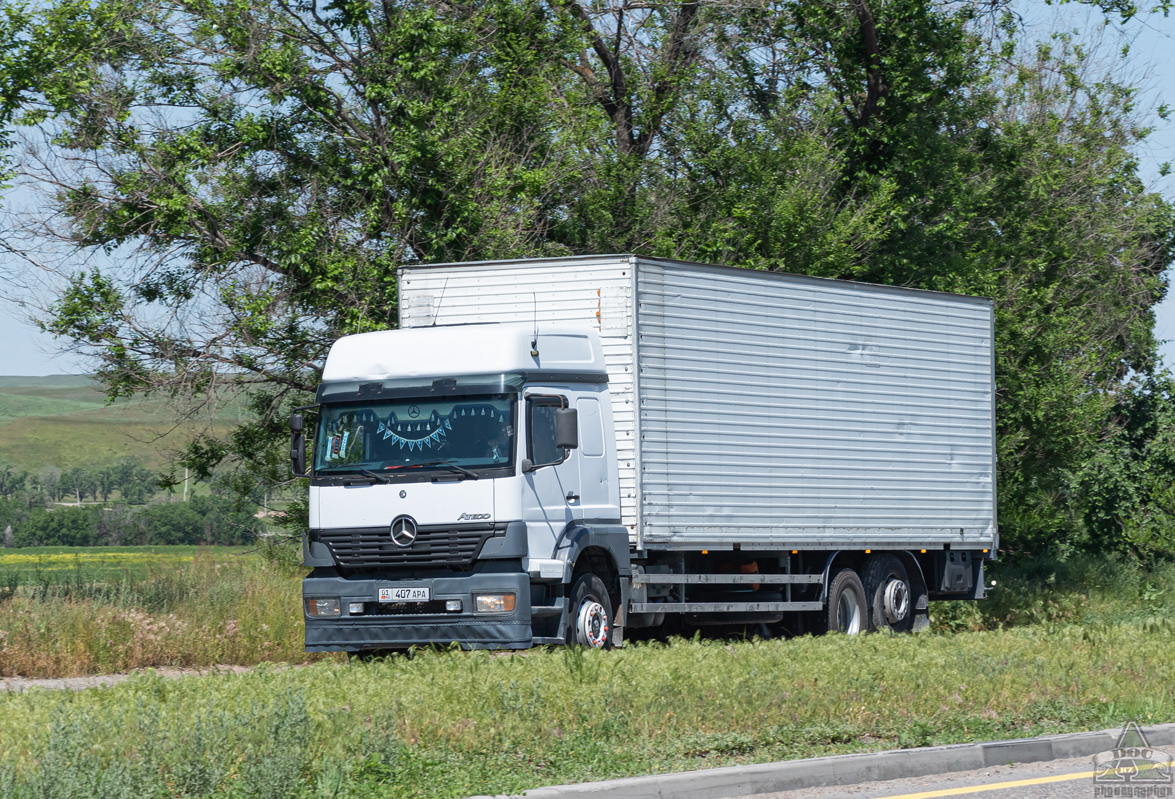 Киргизия, № 01 407 APA — Mercedes-Benz Atego 1833