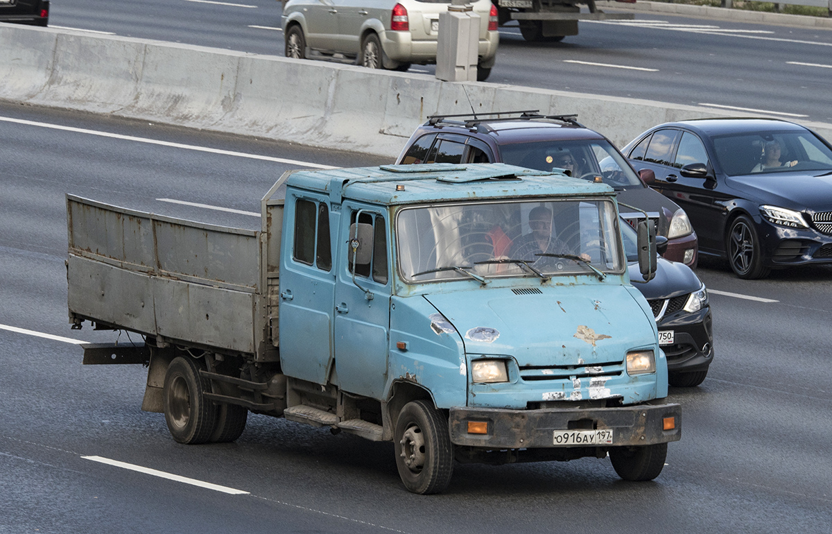 Москва, № О 916 АУ 197 — ЗИЛ-5301M2 "Бычок"