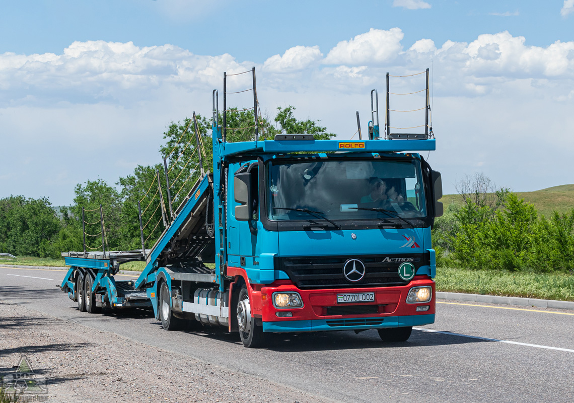 Таджикистан, № 0770 LQ 02 — Mercedes-Benz Actros ('2003) 1841