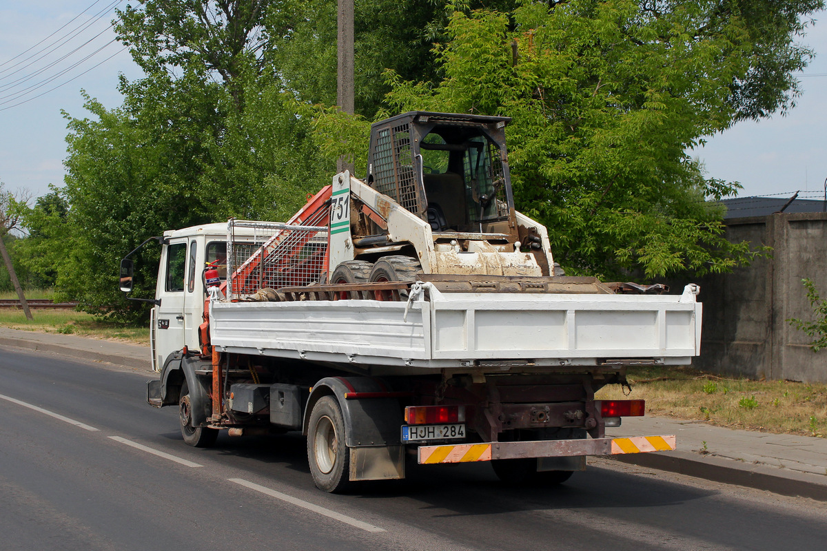 Литва, № HJH 284 — Renault Midliner; Литва — Спецтехника с нечитаемыми на фото номерами