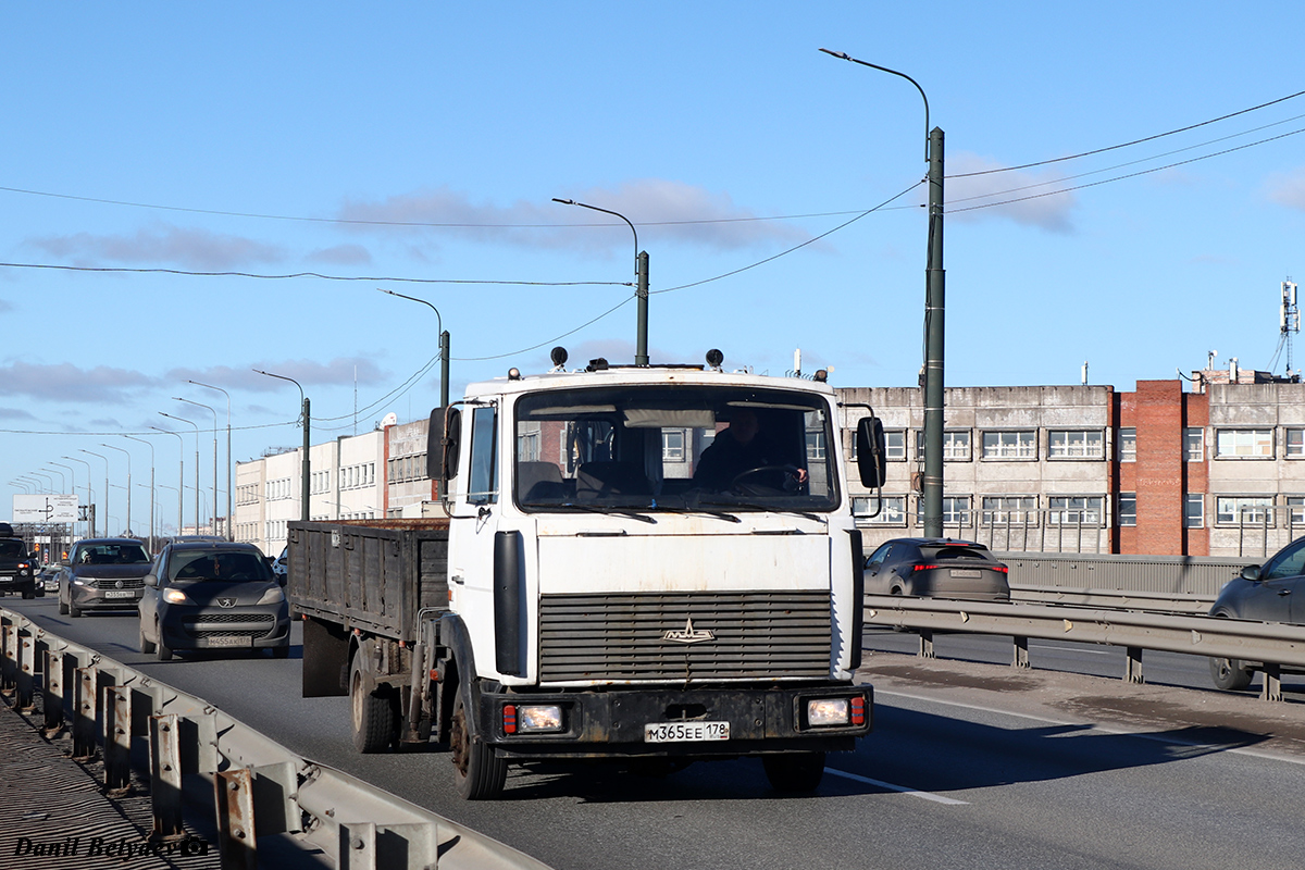 Санкт-Петербург, № М 365 ЕЕ 178 — МАЗ-437043