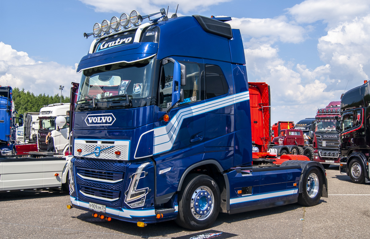 Калининградская область, № Р 909 ХМ 39 — Volvo ('2020) FH.500 [X9P]; Московская область — Фестиваль TruckDay 2024