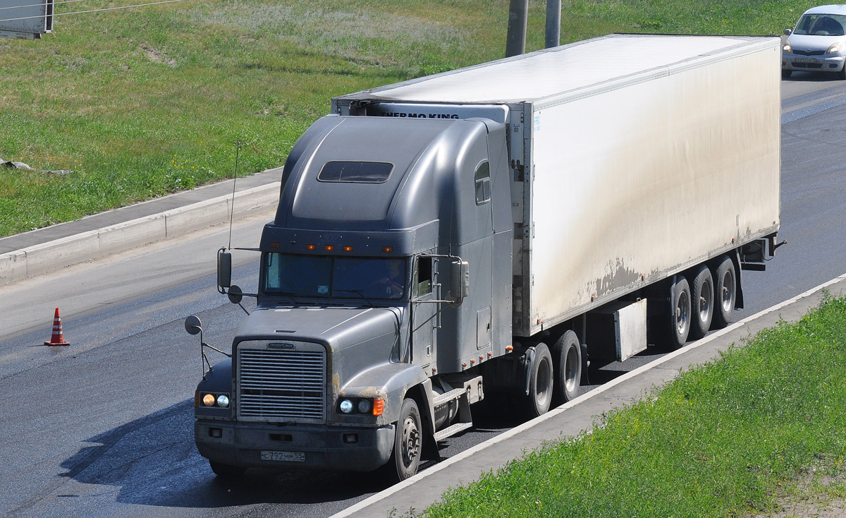 Омская область, № С 792 ММ 55 — Freightliner FLD 120