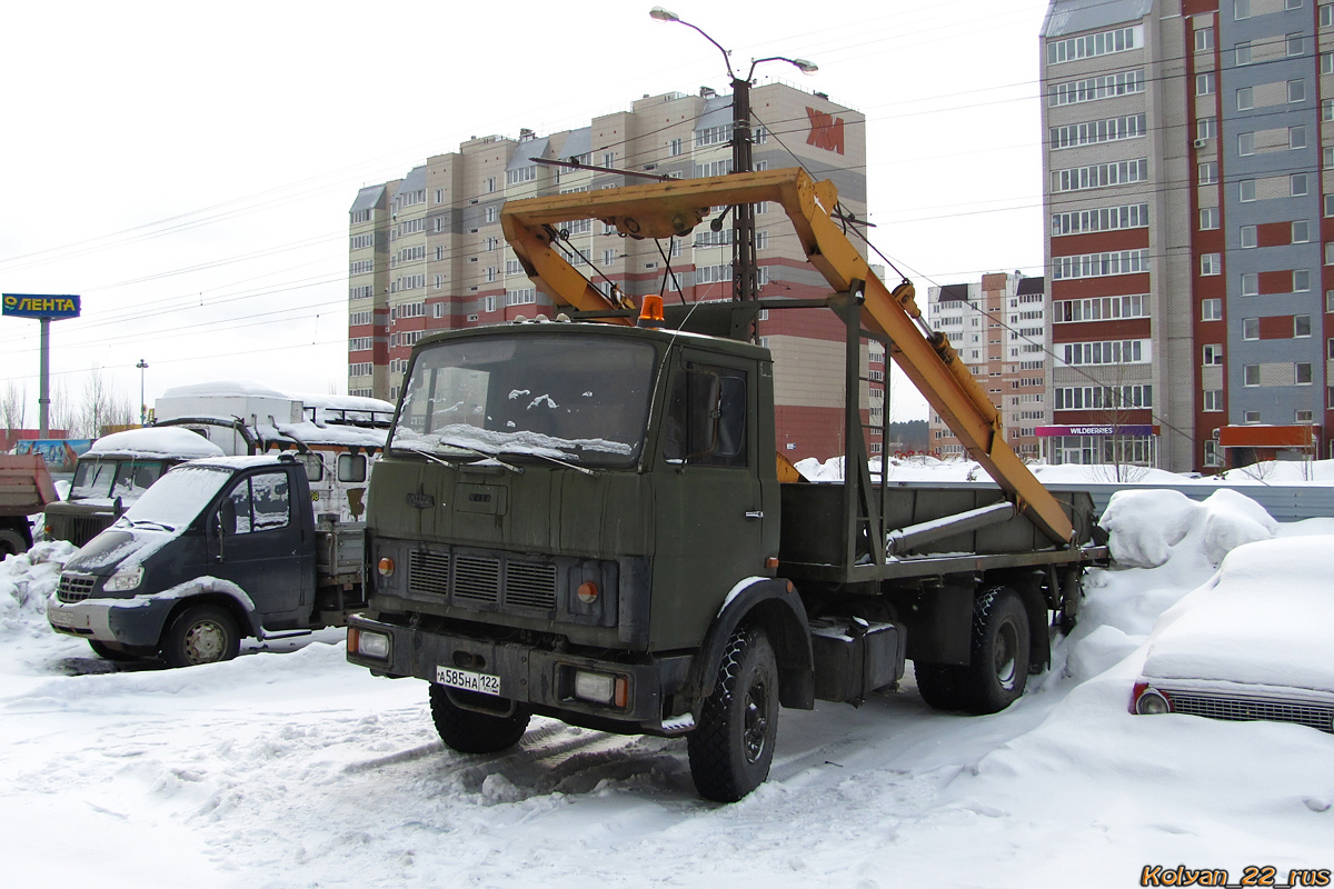 Алтайский край, № А 585 НА 122 — МАЗ-5337 [533700]